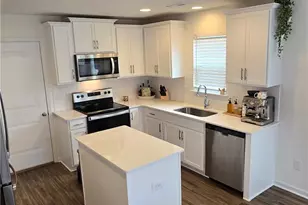 1049 Thicket Dr, Burlington, NC 27217 - Photo 10