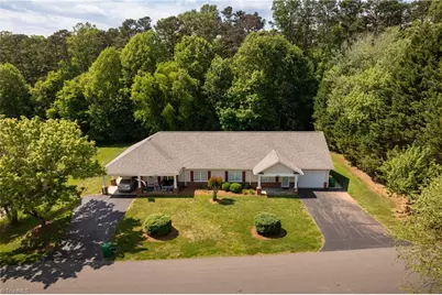 211 S Boyles Street, Pilot Mountain, NC 27041 - Photo 50