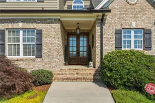 8186 McClanahan Dr, Browns Summit, NC 27214 - Photo 4