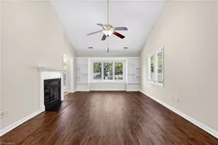 2804 Waters Edge Ln, Greensboro, NC 27410 - Photo 8