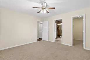 2804 Waters Edge Ln, Greensboro, NC 27410 - Photo 16