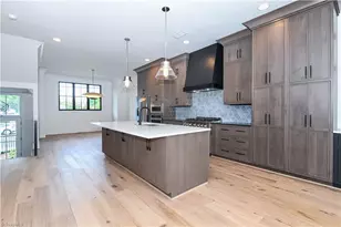 3235 W Friendly Ave, Greensboro, NC 27408 - Photo 14