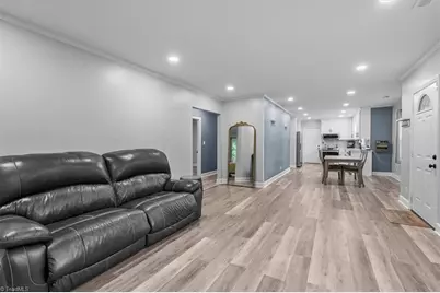 1009 W 25th Street, Winston-Salem, NC 27106 - Photo 6