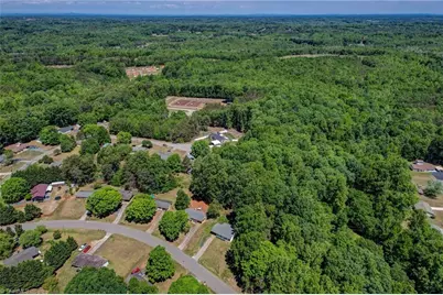 1404 Ballymena Drive, Reidsville, NC 27320 - Photo 28