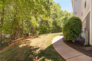 3694 Cotswold Ave, Greensboro, NC 27410 - Photo 22