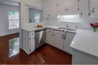 2696 Saint Johns Place, Winston-Salem, NC 27106 - Photo 10