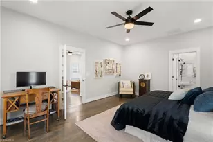444 Irving St, Winston-Salem, NC 27103 - Photo 10