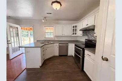 4528 Lasley Drive, Winston-Salem, NC 27105 - Photo 2