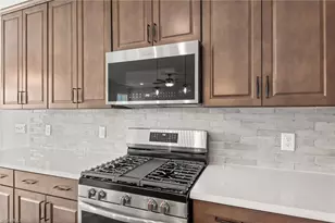 3115 Hayes Vlg Rd, Greensboro, NC 27405 - Photo 18