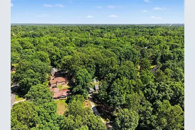 4903 Forest Oaks Drive, Greensboro, NC 27406 - Photo 32