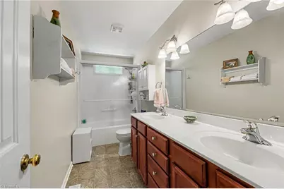 4903 Forest Oaks Drive, Greensboro, NC 27406 - Photo 16