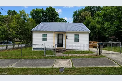 1401 Oak Street, Greensboro, NC 27403 - Photo 1