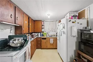 3450 Sparta Rd, North Wilkesboro, NC 28659 - Photo 8