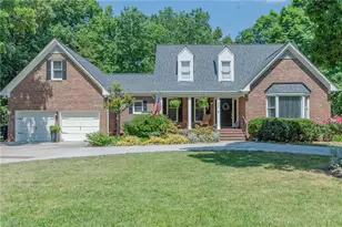 3316 Marlborough Rd, Burlington, NC 27215 - Photo 1