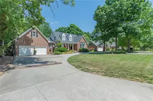 3316 Marlborough Rd, Burlington, NC 27215 - Photo 2