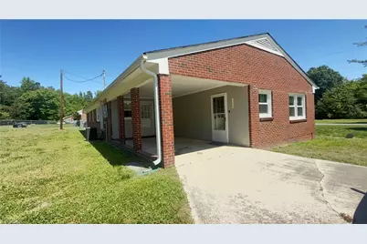 5812 Kings Court, Pleasant Garden, NC 27313 - Photo 4