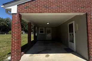 5812 Kings Ct, Pleasant Garden, NC 27313 - Photo 6