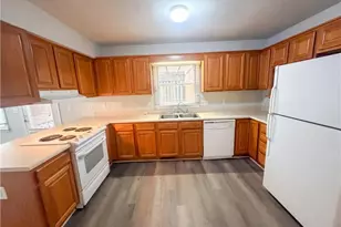 1911 Meadowgreen Dr, Graham, NC 27253 - Photo 6