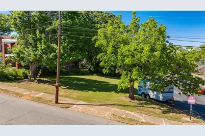 163 E Academy Street, Asheboro, NC 27203 - Photo 10