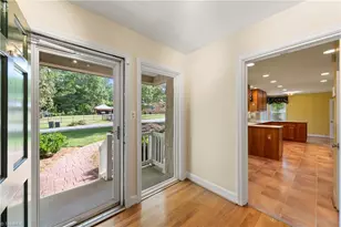 453 Plymouth Ave, Winston-Salem, NC 27104 - Photo 2