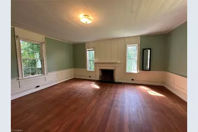 1217 W Main Street, Yadkinville, NC 27055 - Photo 18