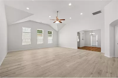 266 Kendall Drive, Winston-Salem, NC 27107 - Photo 8