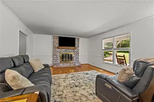 464 Lansdowne Pl, Winston-Salem, NC 27107 - Photo 8