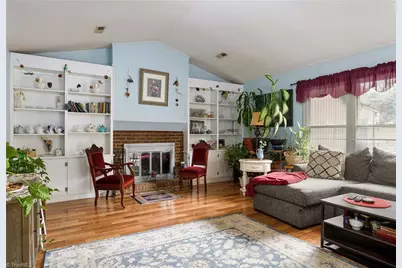 2409 Cottage Place, Greensboro, NC 27455 - Photo 4