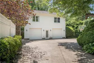 4210 Shattalon Dr, Winston-Salem, NC 27106 - Photo 32