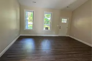 530 Oakwood Cir, Lexington, NC 27295 - Photo 2