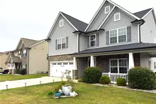 4000 Brayden Dr, High Point, NC 27265 - Photo 4