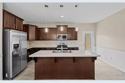 5803 Springer Drive, Greensboro, NC 27405 - Photo 6