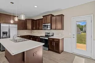 5803 Springer Dr, Greensboro, NC 27405 - Photo 10