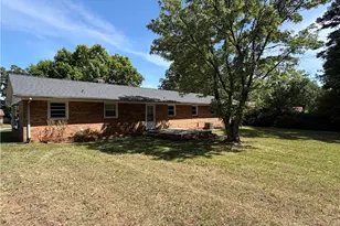 320 Broken Saddle Ln, Kernersville, NC 27284 - Photo 22
