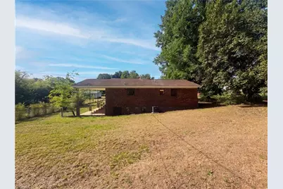 909 Short Street, Burlington, NC 27217 - Photo 18