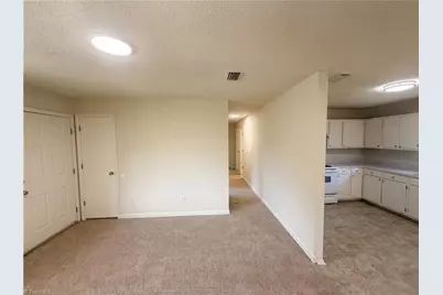 909 Short Street, Burlington, NC 27217 - Photo 6