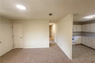 909 Short St, Burlington, NC 27217 - Photo 6