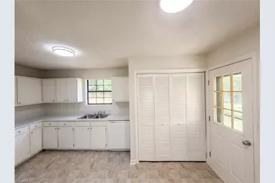 909 Short Street, Burlington, NC 27217 - Photo 8