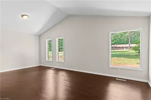 3255 Parrish Rd, Winston-Salem, NC 27105 - Photo 6
