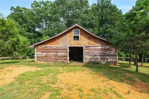 2197 Blackberry Rd, Thomasville, NC 27360 - Photo 32