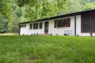 2197 Blackberry Rd, Thomasville, NC 27360 - Photo 4