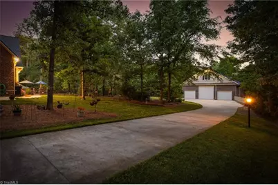 1147 Nc Highway 62 W, High Point, NC 27263 - Photo 34
