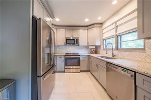 435 Burkewood Dr, Winston-Salem, NC 27104 - Photo 16