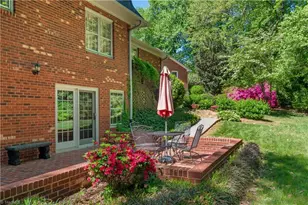 805 Chartwell Cir, Winston-Salem, NC 27106 - Photo 40