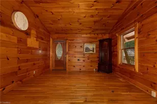 615 Phillips Gap Rd, Purlear, NC 28665 - Photo 18