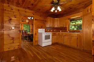 615 Phillips Gap Rd, Purlear, NC 28665 - Photo 22