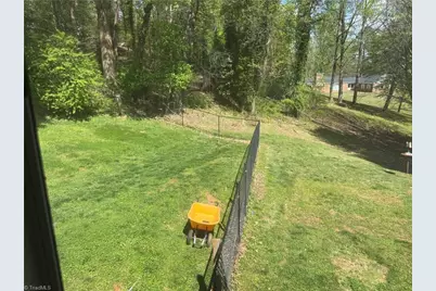 125 James Street, Elkin, NC 28621 - Photo 4