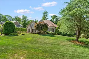 7521 Henson Forest Dr, Summerfield, NC 27358 - Photo 4