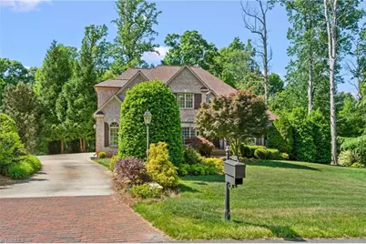 7521 Henson Forest Drive, Summerfield, NC 27358 - Photo 4