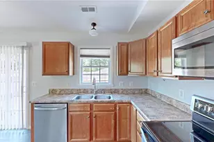 3801 Bluestem Dr, Greensboro, NC 27405 - Photo 16